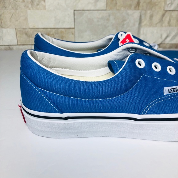 Classic Vans - Picture 2 of 8